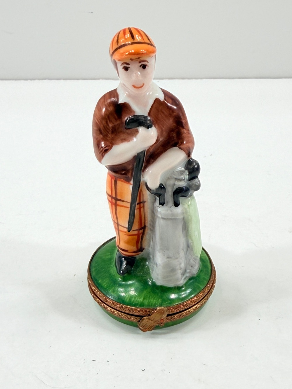 Limoges France Peint Main Golf Clubs Bag Man Trinket Box Signed Hand Painted